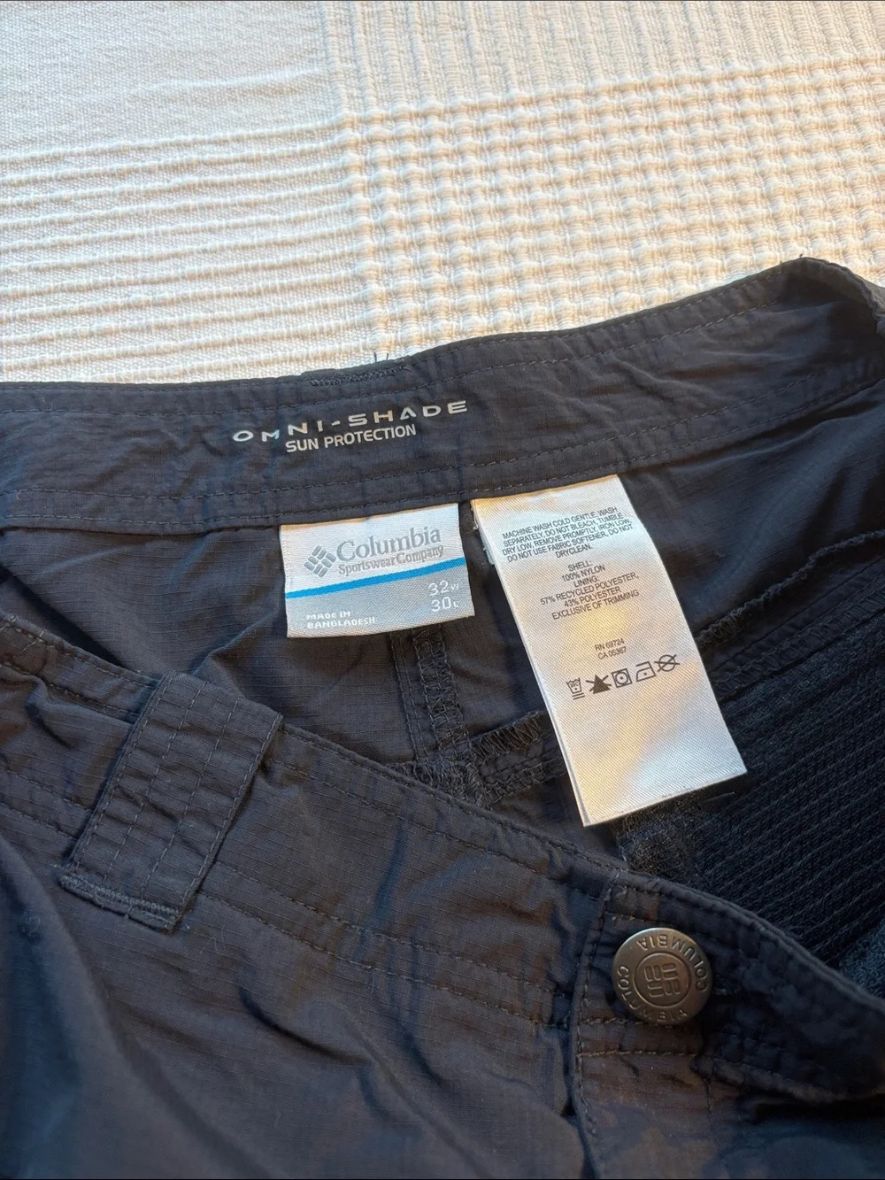 Columbia Men's Navy Cargo Shorts
